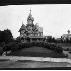 Carson Mansion HSU 1902.jpg